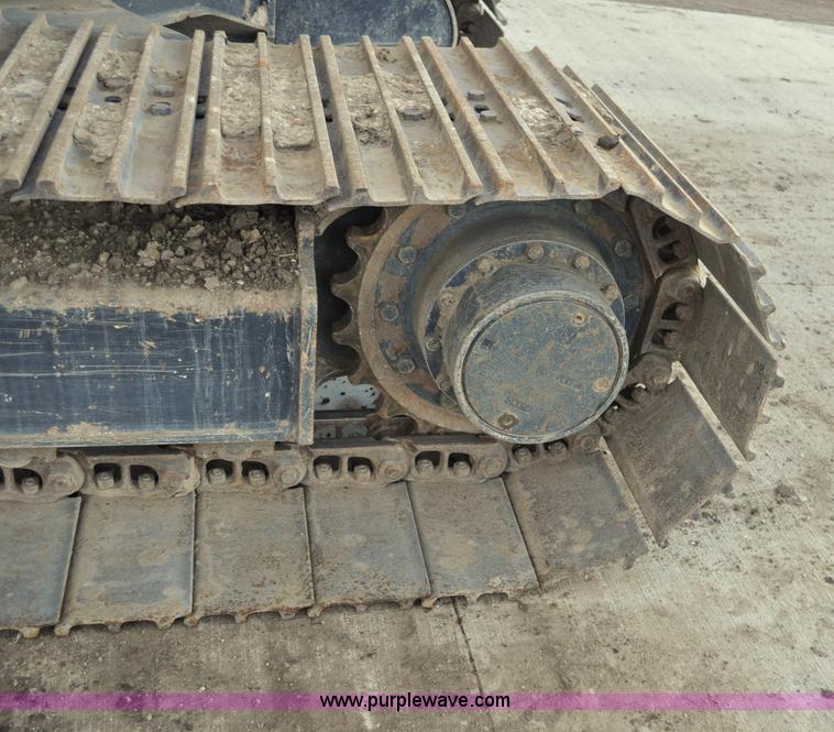 image for item G6204 2004 John Deere 80C excavator