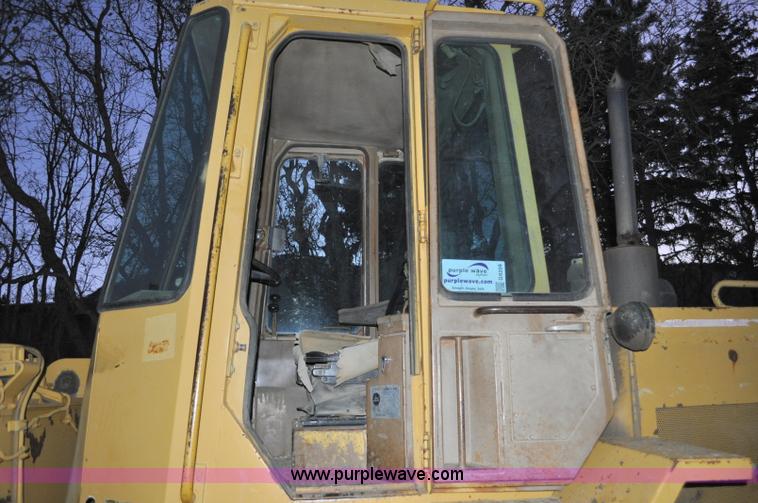 image for item G6209 1987 Caterpillar 926 wheel loader