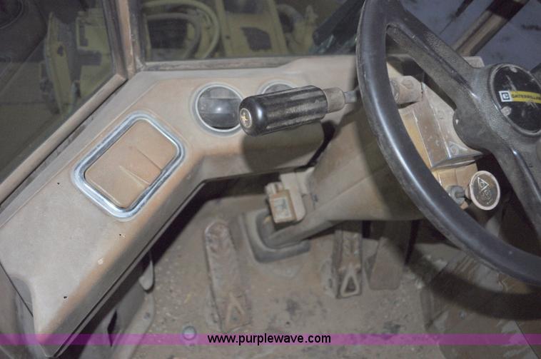 image for item G6209 1987 Caterpillar 926 wheel loader