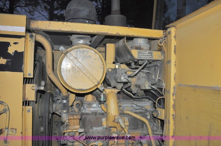 image for item G6209 1987 Caterpillar 926 wheel loader