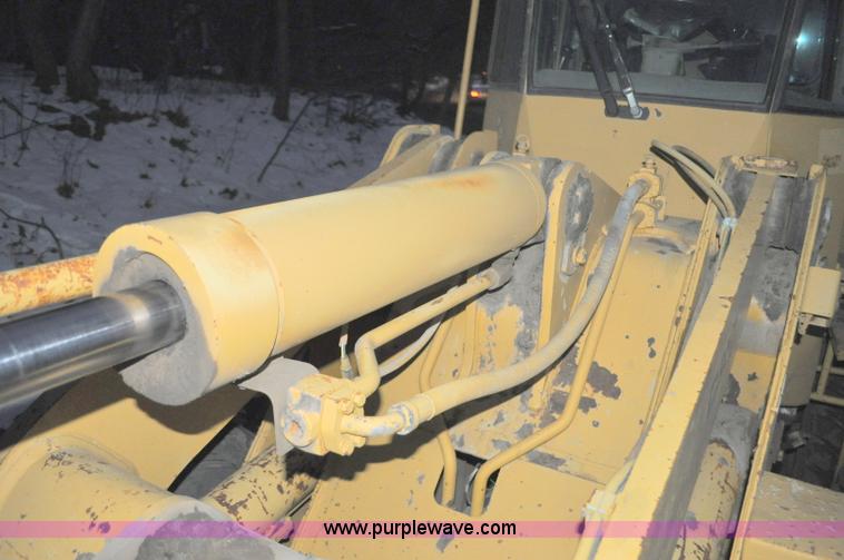 image for item G6209 1987 Caterpillar 926 wheel loader