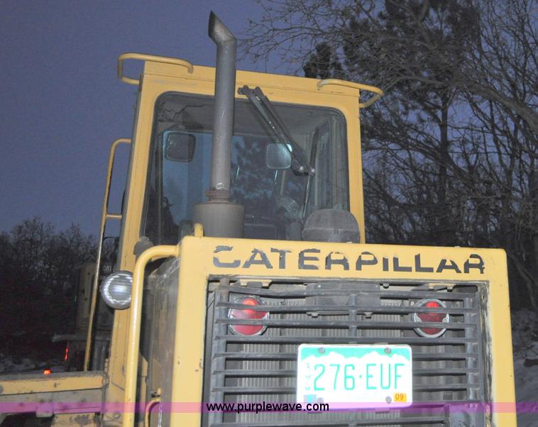 image for item G6209 1987 Caterpillar 926 wheel loader