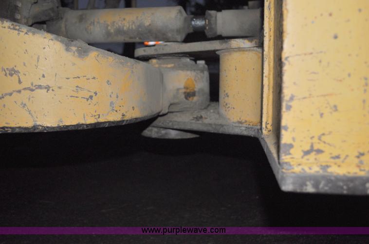 image for item G6209 1987 Caterpillar 926 wheel loader