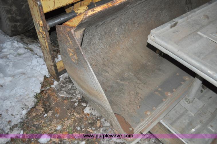 image for item G6209 1987 Caterpillar 926 wheel loader