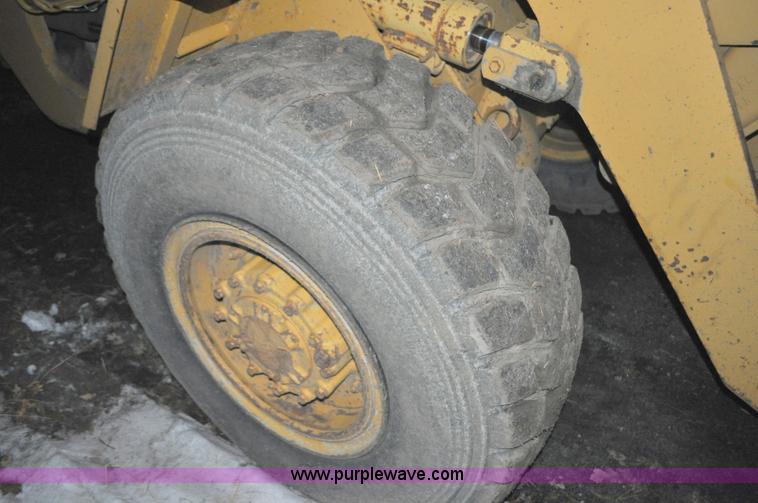 image for item G6209 1987 Caterpillar 926 wheel loader