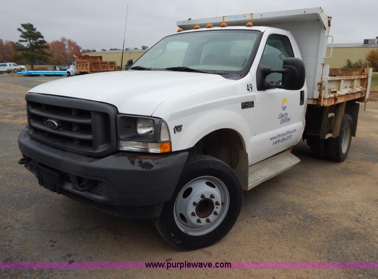 image for item H3945 2003 Ford F450 dump bed truck