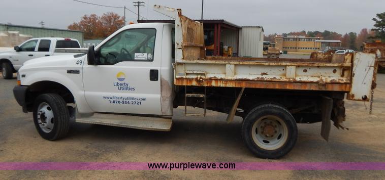 image for item H3945 2003 Ford F450 dump bed truck