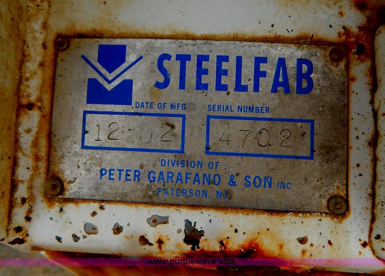 image for item H3945 2003 Ford F450 dump bed truck