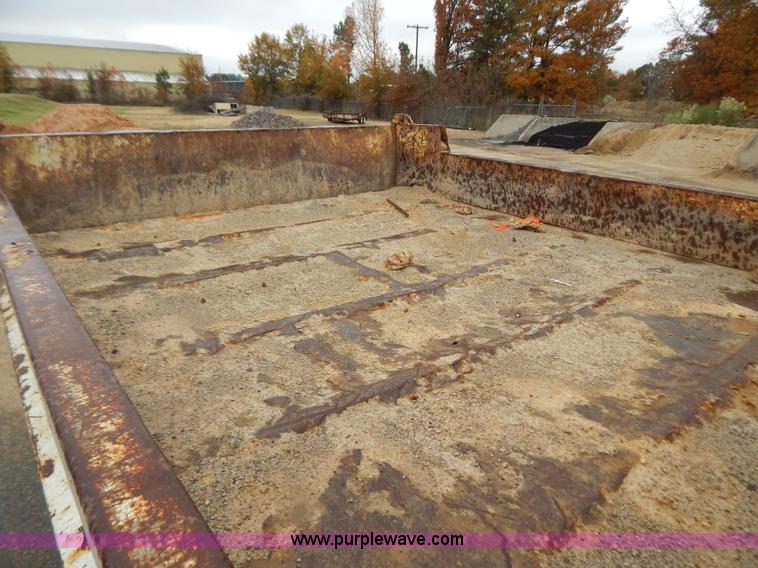 image for item H3945 2003 Ford F450 dump bed truck