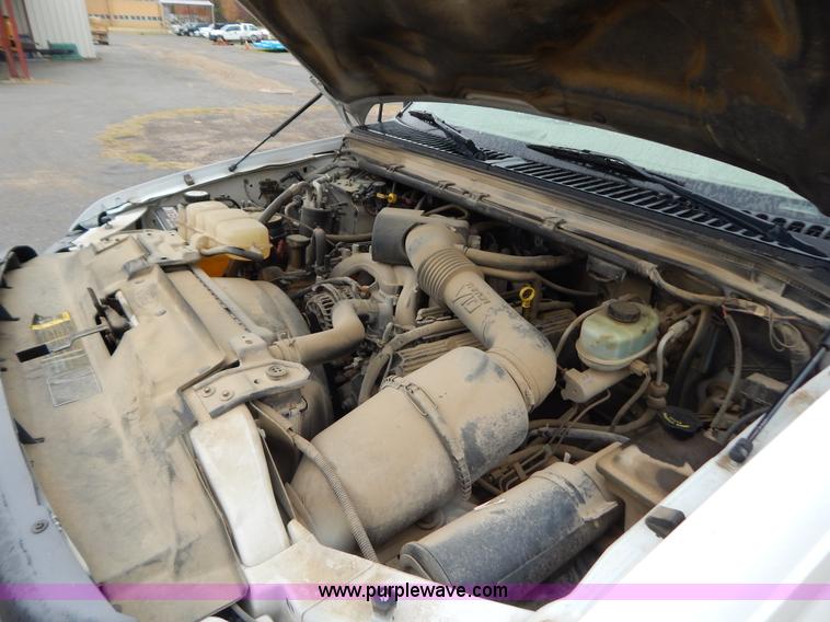 image for item H3945 2003 Ford F450 dump bed truck