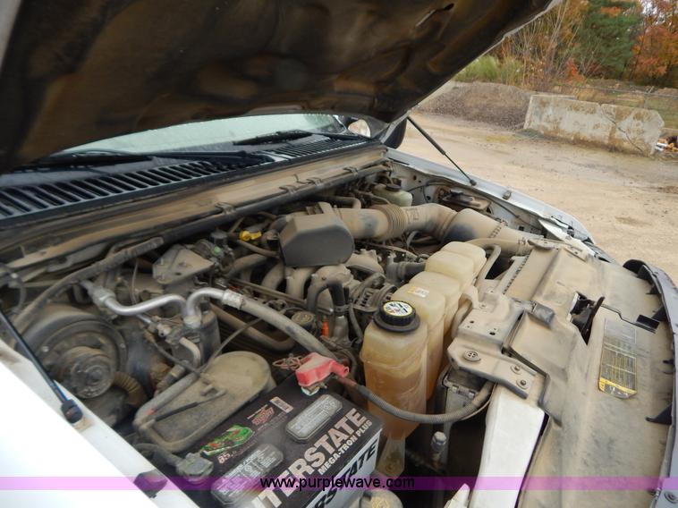 image for item H3945 2003 Ford F450 dump bed truck