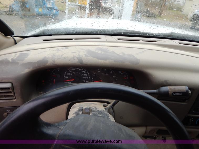 image for item H3945 2003 Ford F450 dump bed truck