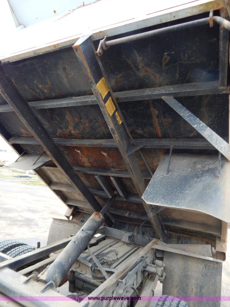 image for item H3945 2003 Ford F450 dump bed truck