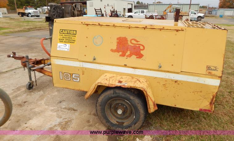 image for item H3953 1990 Leroi Dresser 185 air compressor
