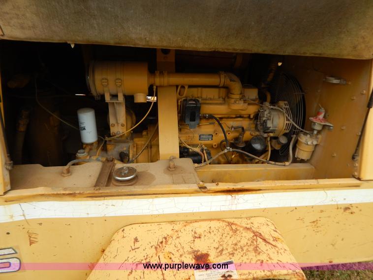 image for item H3953 1990 Leroi Dresser 185 air compressor