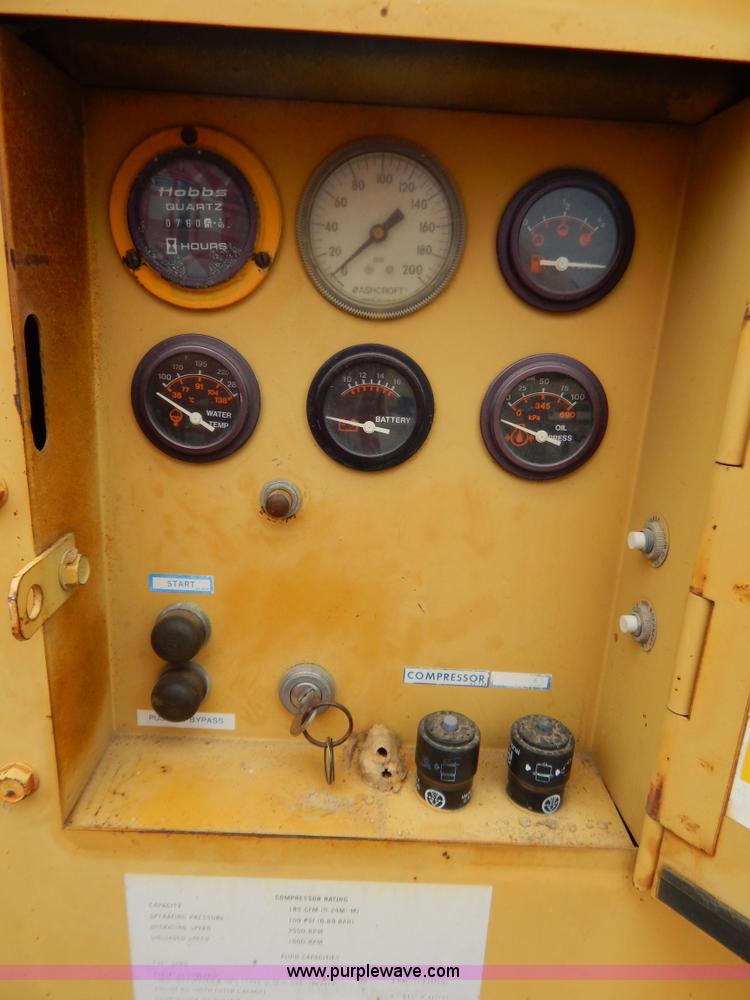 image for item H3953 1990 Leroi Dresser 185 air compressor