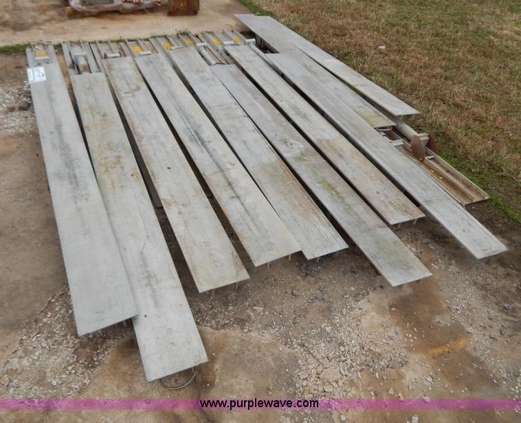 image for item H3957 Allied Tren-shore 2236 trench shield box