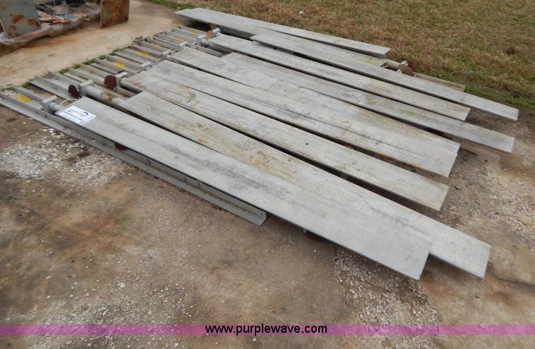 image for item H3957 Allied Tren-shore 2236 trench shield box