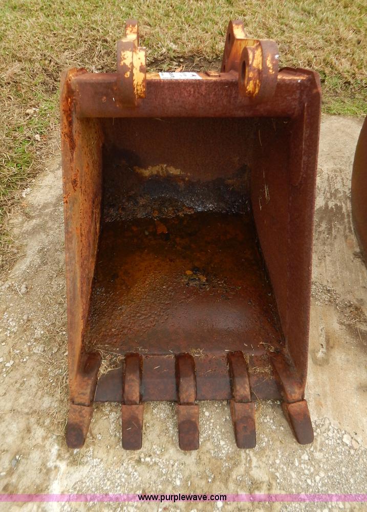 image for item H3960 Five tooth 24"W backhoe bucket