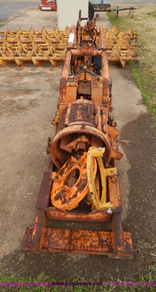 image for item H3963 McLaughlin Mcl-16 boring machine