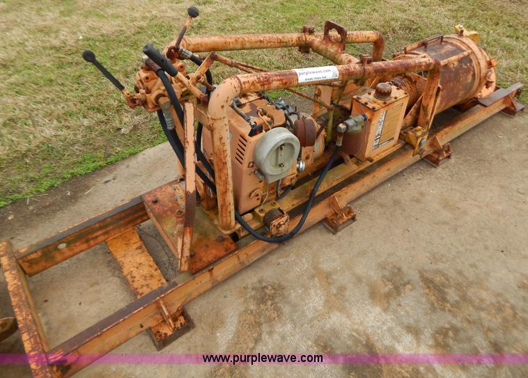 image for item H3963 McLaughlin Mcl-16 boring machine