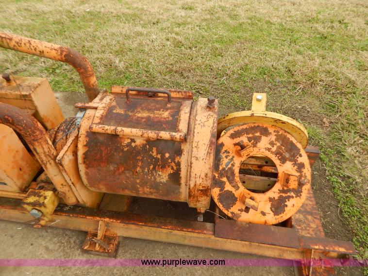 image for item H3963 McLaughlin Mcl-16 boring machine