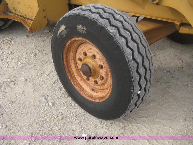 image for item H4344 1991 Case 580 Super K Construction King backhoe