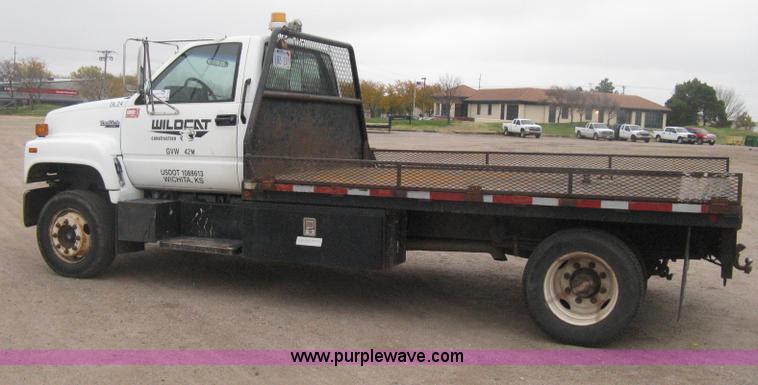 image for item H4402 1994 GMC TopKick Lo Pro flatbed truck