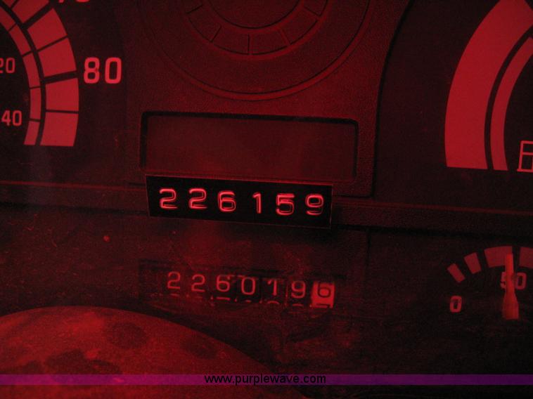 image for item H4402 1994 GMC TopKick Lo Pro flatbed truck