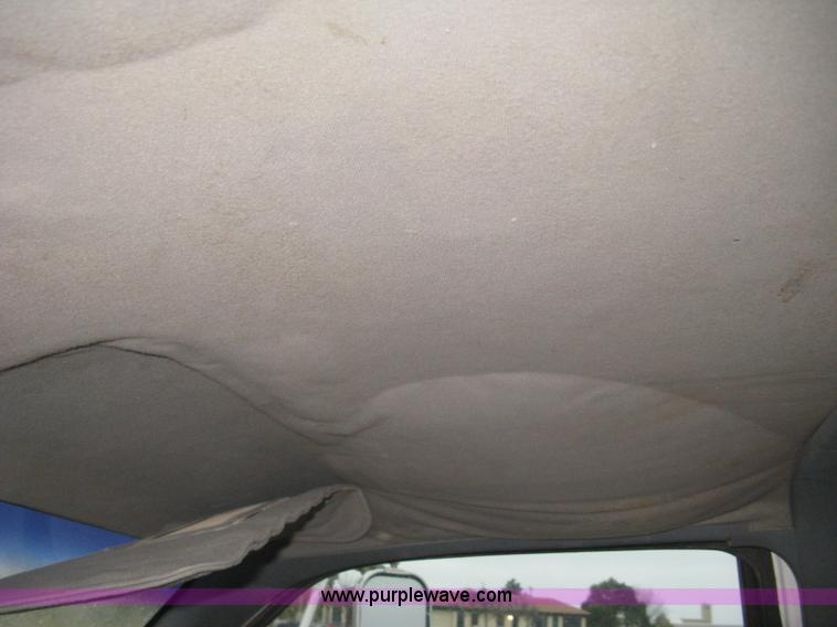 image for item H4402 1994 GMC TopKick Lo Pro flatbed truck