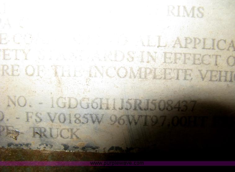 image for item H4402 1994 GMC TopKick Lo Pro flatbed truck