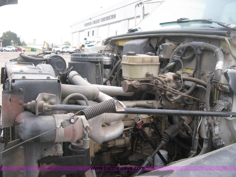 image for item H4402 1994 GMC TopKick Lo Pro flatbed truck