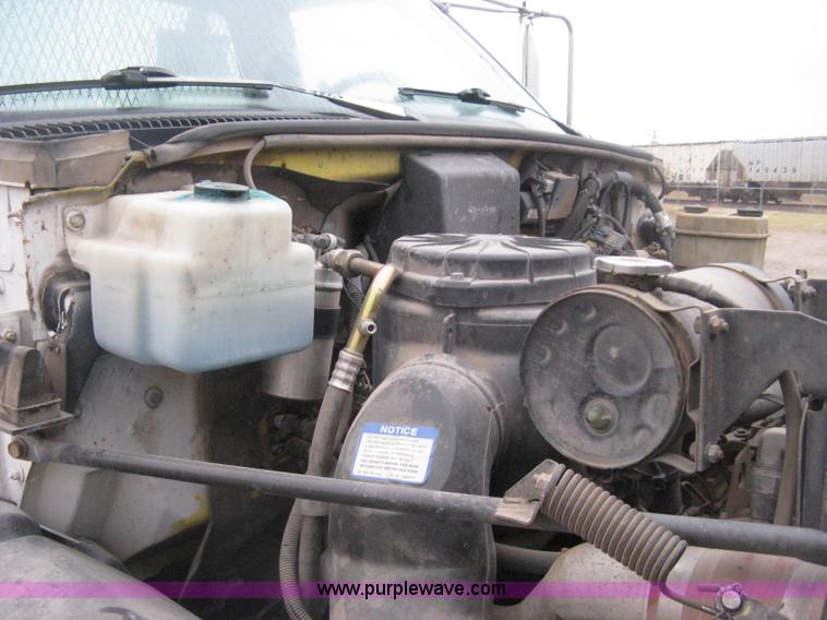 image for item H4402 1994 GMC TopKick Lo Pro flatbed truck