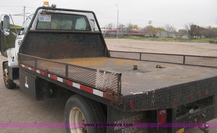 image for item H4402 1994 GMC TopKick Lo Pro flatbed truck