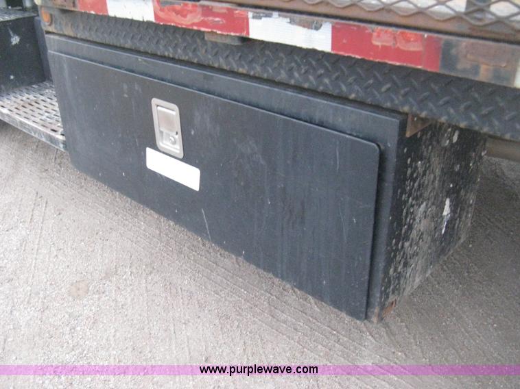 image for item H4402 1994 GMC TopKick Lo Pro flatbed truck
