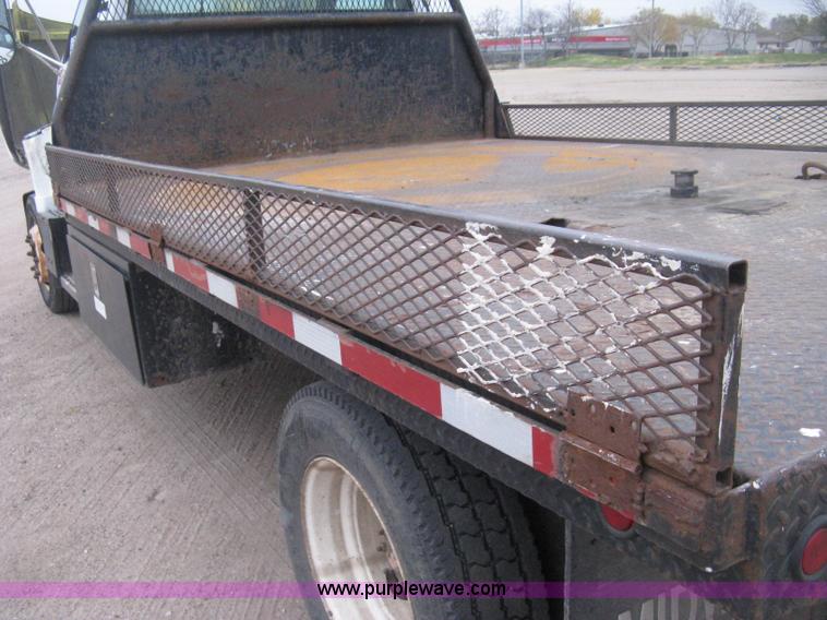 image for item H4402 1994 GMC TopKick Lo Pro flatbed truck