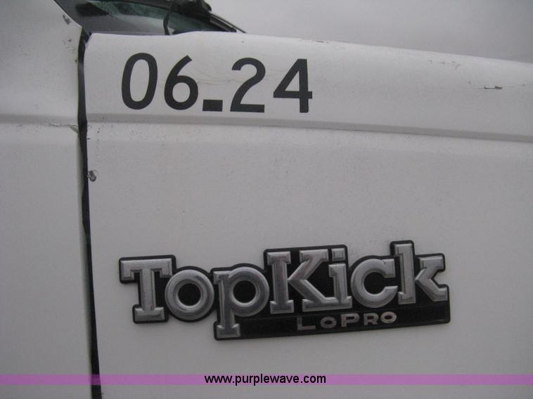 image for item H4402 1994 GMC TopKick Lo Pro flatbed truck