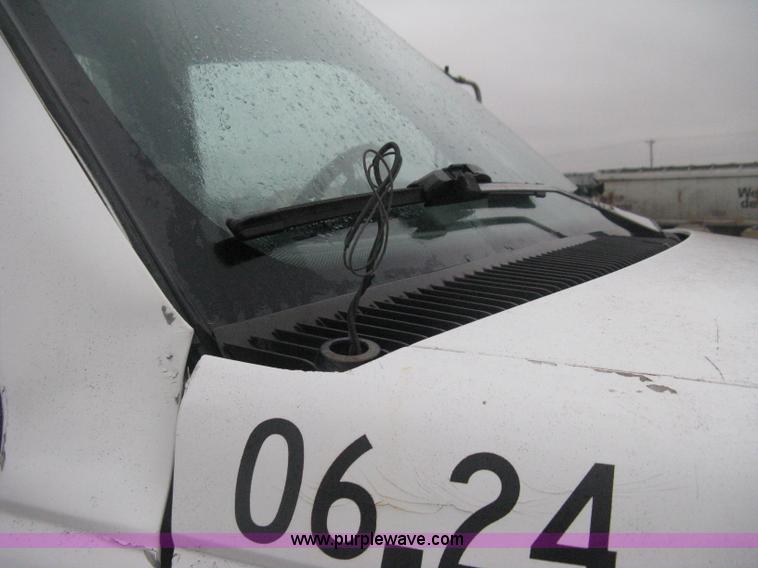 image for item H4402 1994 GMC TopKick Lo Pro flatbed truck