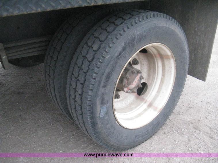 image for item H4402 1994 GMC TopKick Lo Pro flatbed truck