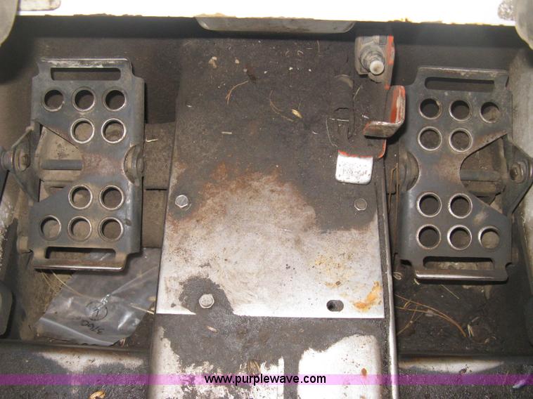 image for item H4408 1997 Bobcat 753 skid steer