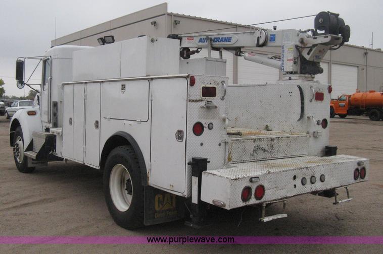 image for item H4410 2002 Kenworth T300 mechanic truck