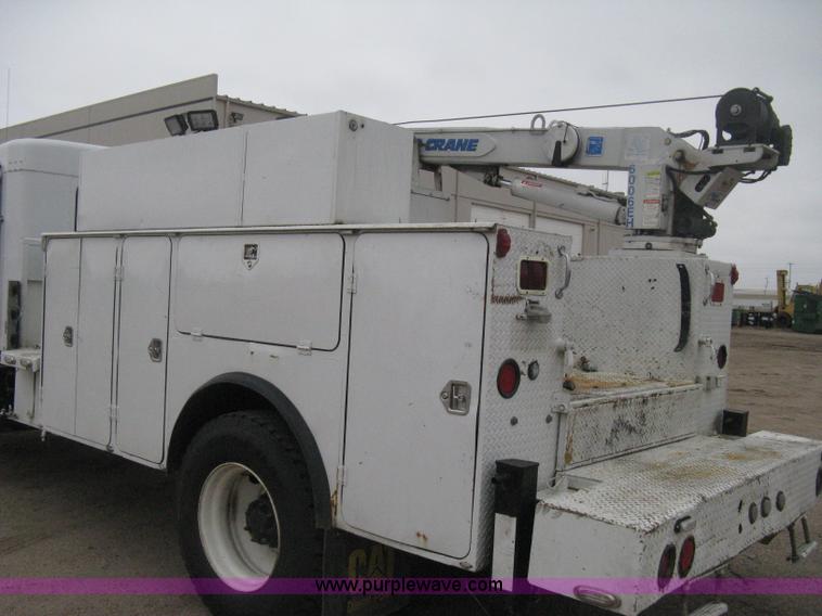 image for item H4410 2002 Kenworth T300 mechanic truck