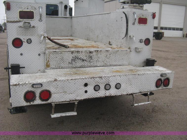 image for item H4410 2002 Kenworth T300 mechanic truck