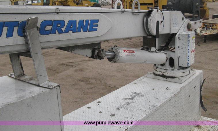 image for item H4410 2002 Kenworth T300 mechanic truck