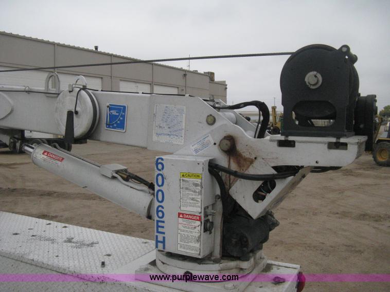 image for item H4410 2002 Kenworth T300 mechanic truck