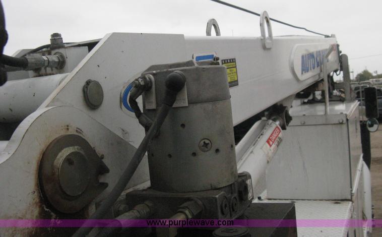 image for item H4410 2002 Kenworth T300 mechanic truck