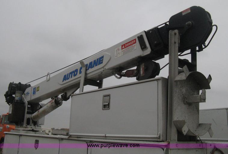 image for item H4410 2002 Kenworth T300 mechanic truck