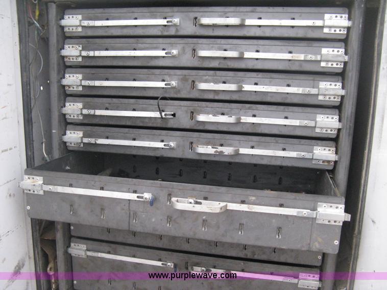 image for item H4410 2002 Kenworth T300 mechanic truck