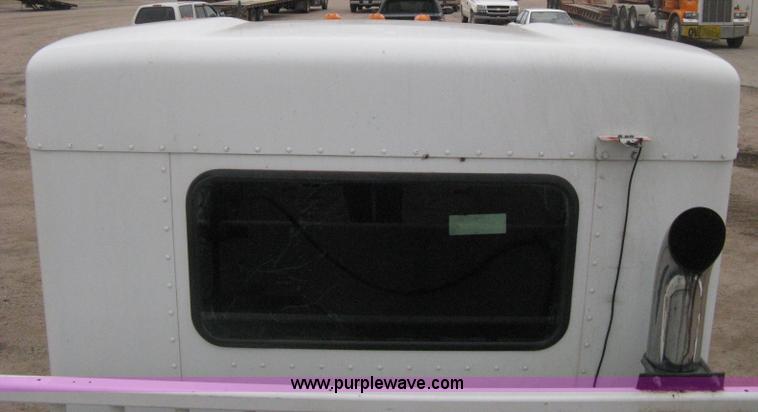 image for item H4410 2002 Kenworth T300 mechanic truck