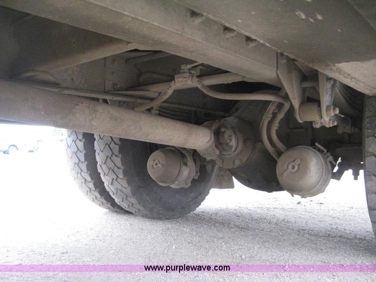 image for item H4410 2002 Kenworth T300 mechanic truck